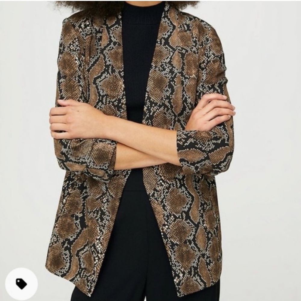 Babaton Power Hip Blazer